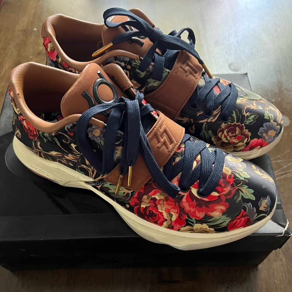 Nike KD 7 EXT Floral Mens 8.5/Woman’s 10